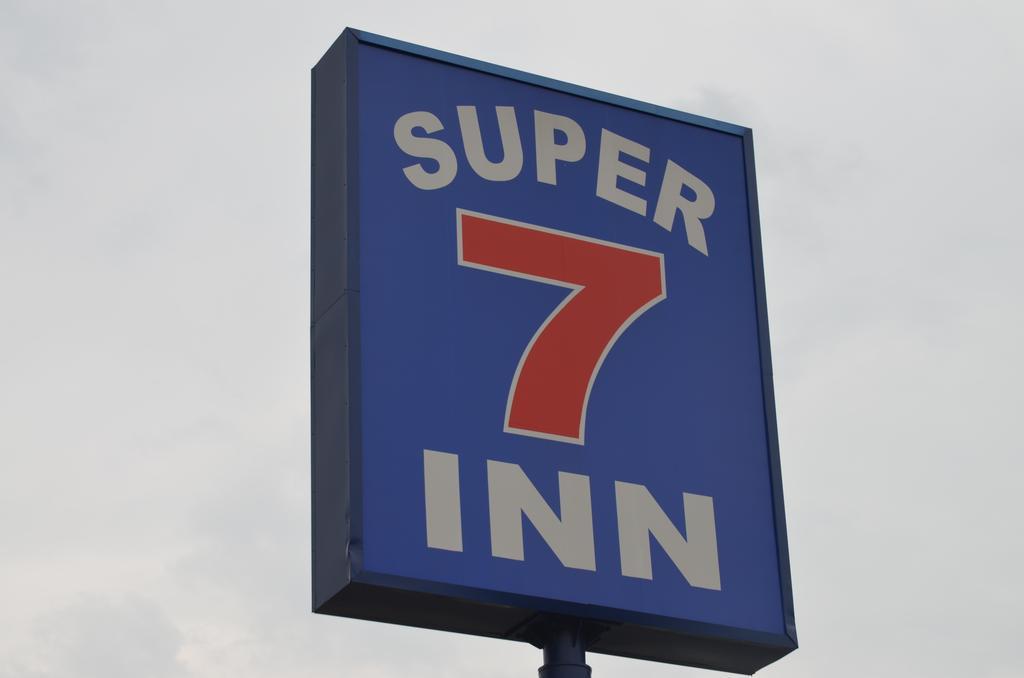 Super 7 Inn Memphis Buitenkant foto